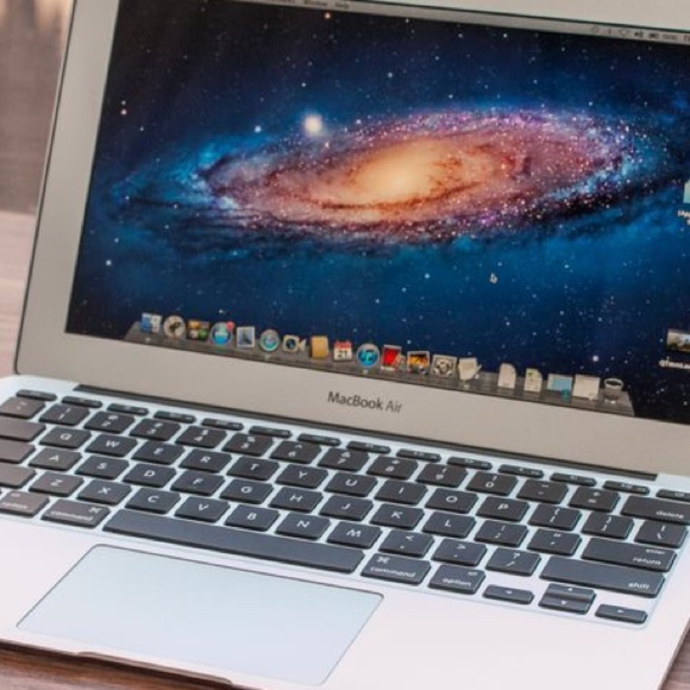 Apple MacBook Air 11inch